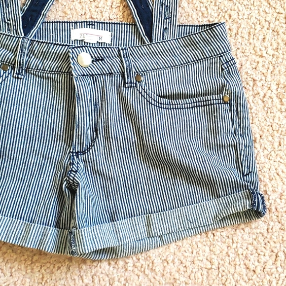 Versatile! Blue Denim Shorts with Suspenders - Two Pairs - Wear With or Without! - Picture 4 of 15